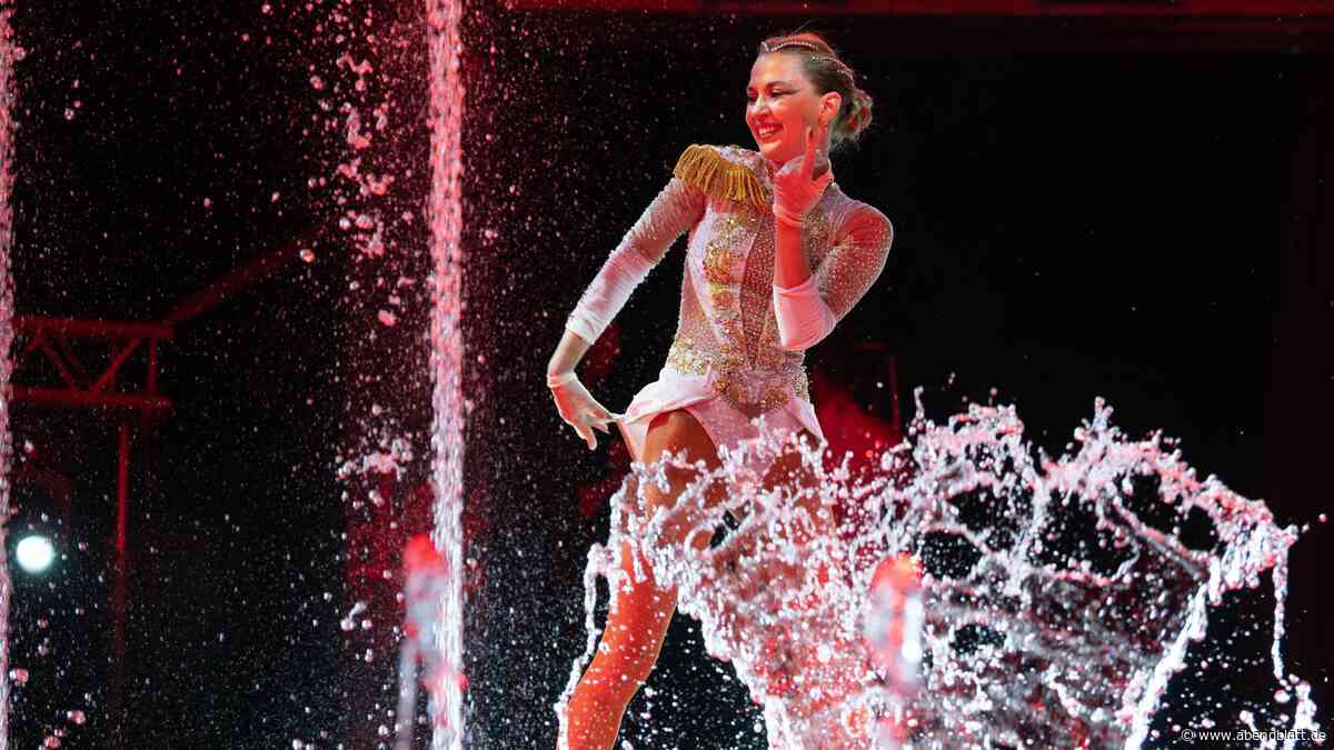 Wasserzirkus in Hamburg: So spektakulär ist die Zirkusshow mit Riesenpool