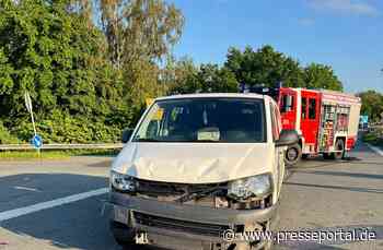 FW Petershagen: Schwerer Verkehrsunfall auf der B482