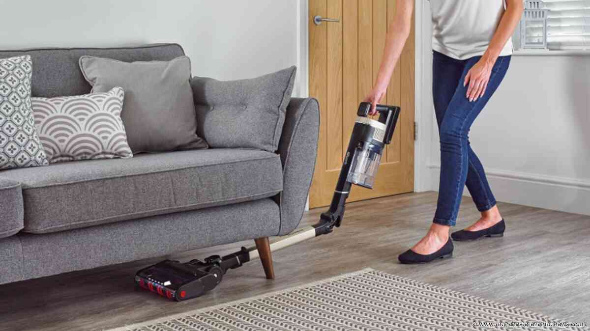 Shark halves price of pet vacuum hailed 'better than Dyson' from £429 to just £210