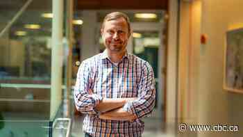 Scientist with Huntington's gene dedicates life to curing fatal disease he'll one day develop