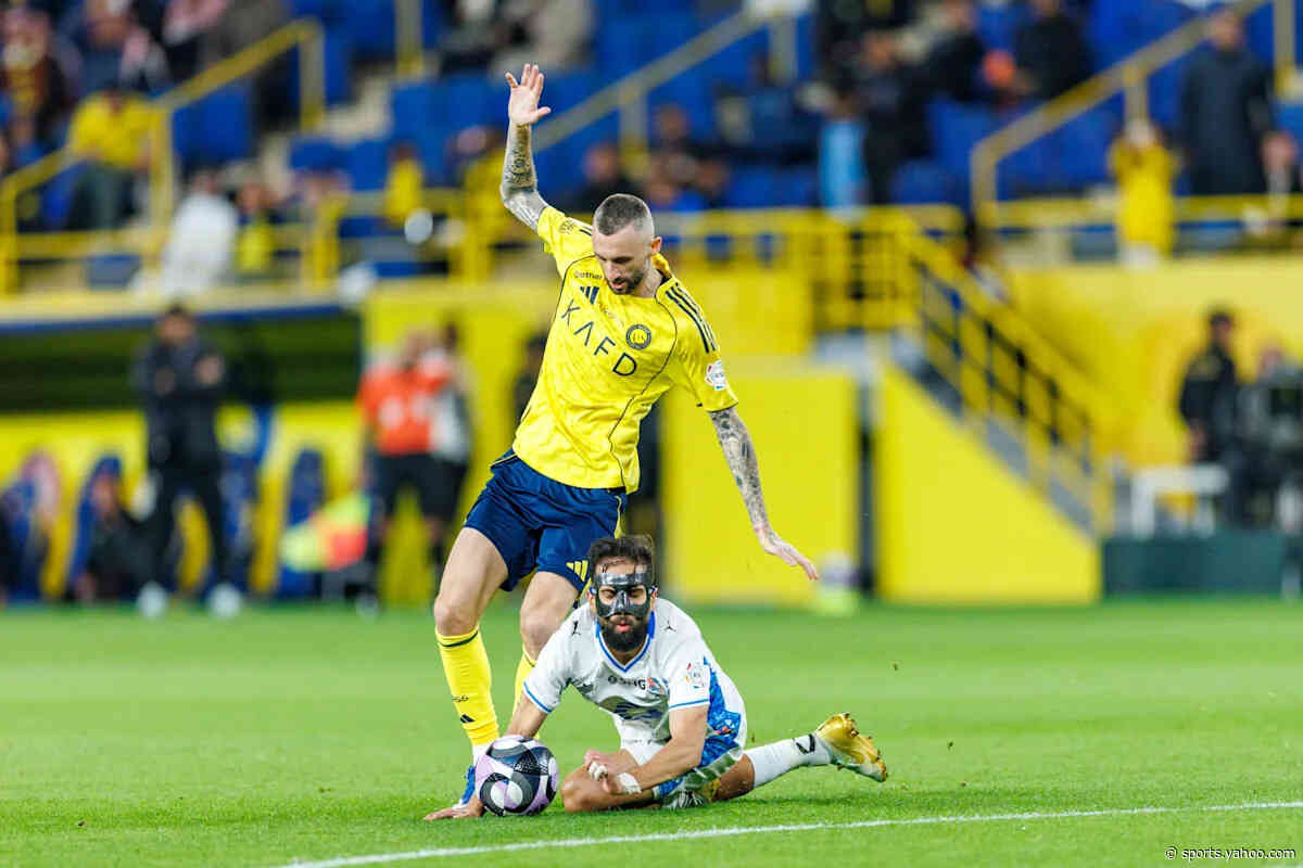 Sunderland Are Locked In A Three-Way Battle For This Talented Midfielder: Should Le Bris Go For Him?