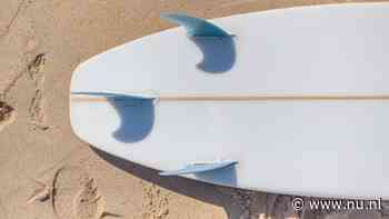 Surfer overleden op strand in Ouddorp, werd bewusteloos in het water gevonden