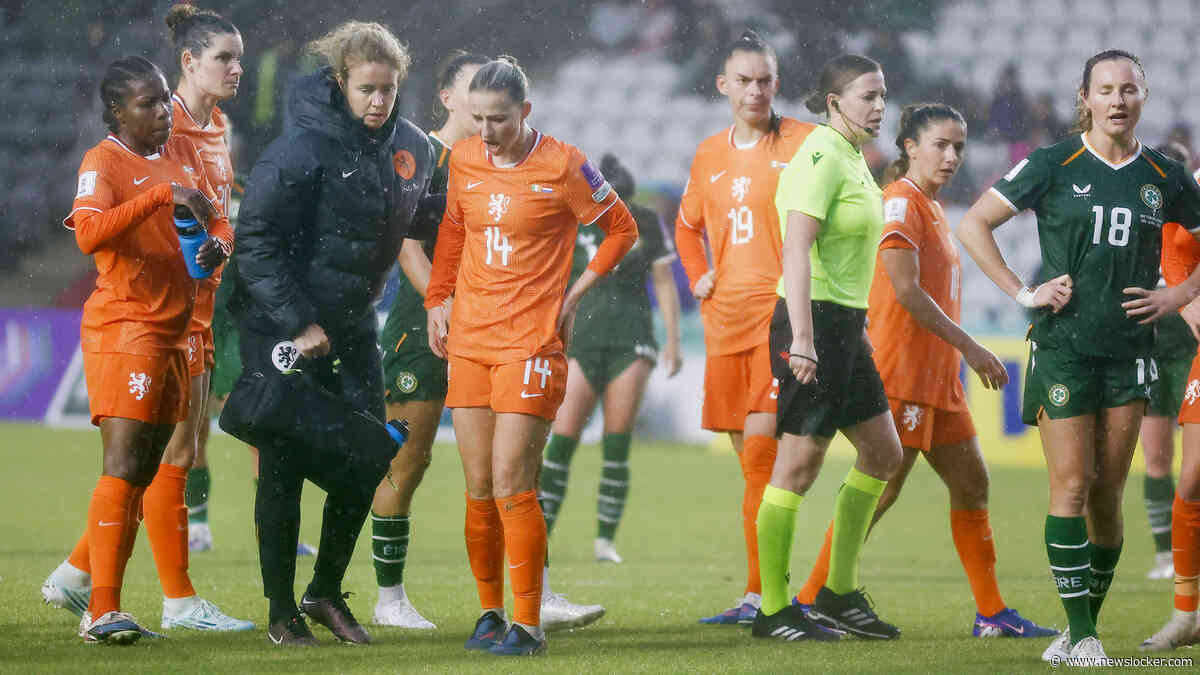 Jackie Groenen en Oranje Leeuwinnen meteen de dupe van nieuw ingevoerde spelregels FIFA