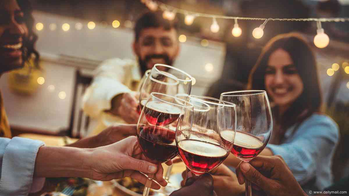 Revealed: The ideal time to spend catching up with old friends (to allow you to discuss family, friendship group gossip, work news, relationships and holidays)
