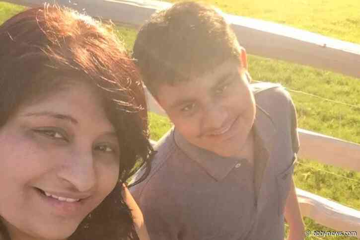 Surrey single mom urgently searching for kidney donor