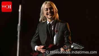 Phoebe Bridgers announces 2026 phone-free Lost Tour