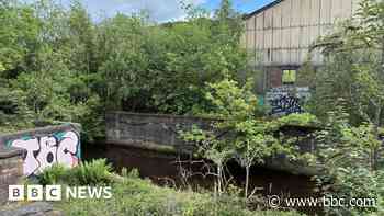 Housing plan for factory abandoned 30 years ago