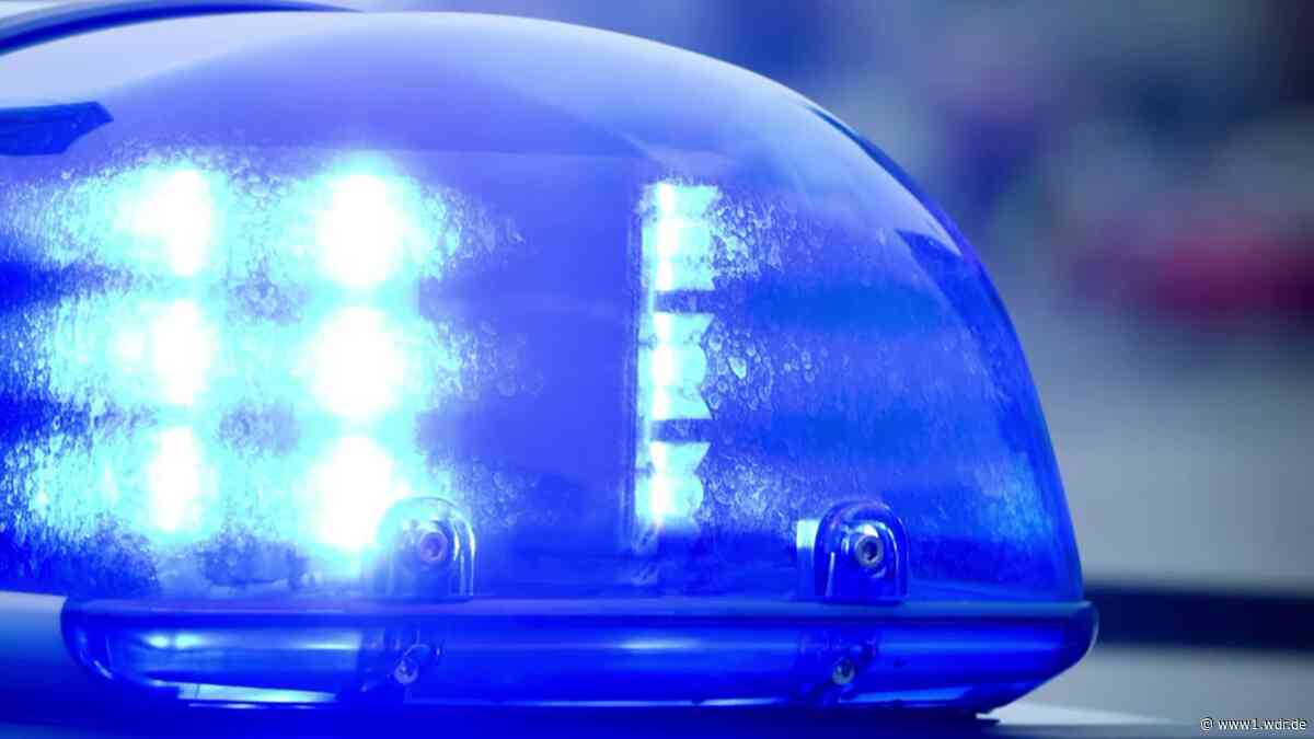 Unfall auf der A3 mit Pkw, Motorrad und Linienbus