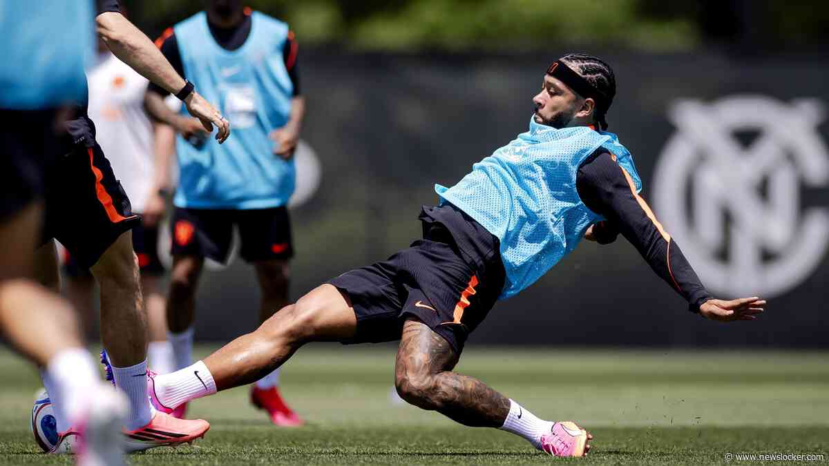 Memphis Depay deelt flinke schop uit aan Noa Lang en vier andere zaken die opvielen tijdens training Nederlands elftal