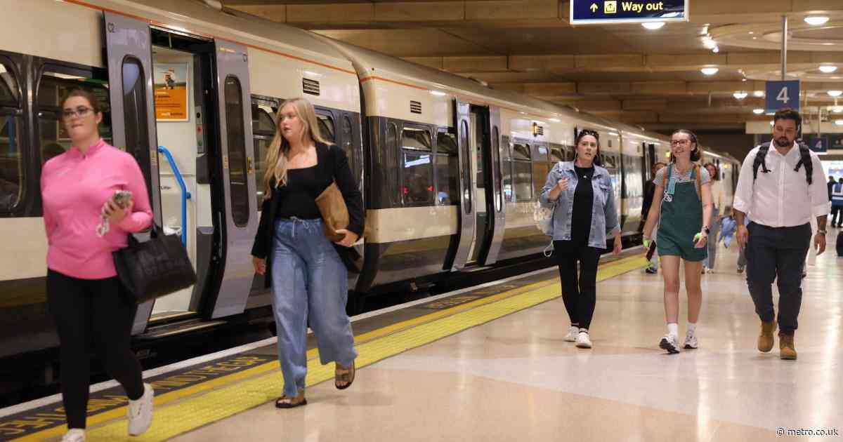 London's Charing Cross to close next month ahead of &pound;20,000,000 upgrade
