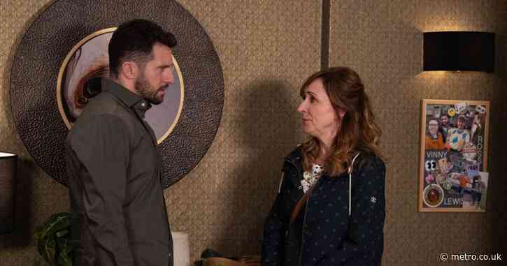 Ross in Emmerdale gutted as unnerved Laurel suddenly dumps him