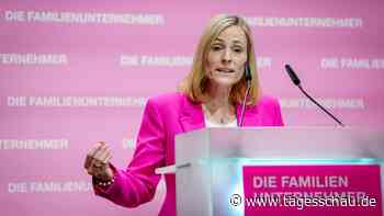 Familienunternehmer: Bundestag soll Sommerpause ausfallen lassen