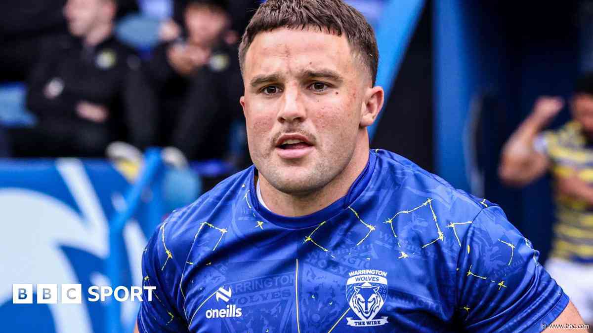 Smith helps Wire beat Hull FC to keep pace at top