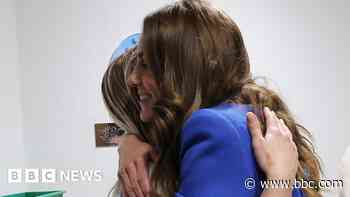 Royal hug for woman ringing cancer treatment bell