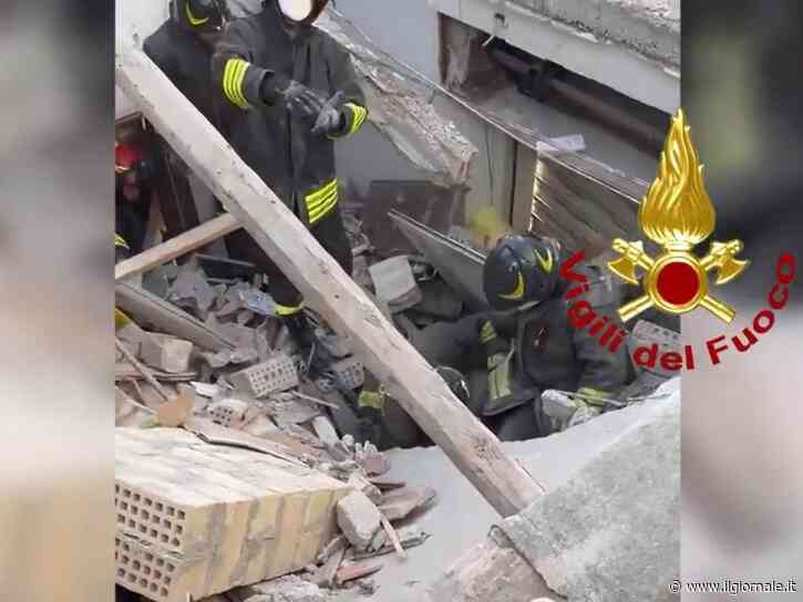 L'esplosione, poi il crollo della palazzina. Un morto e feriti