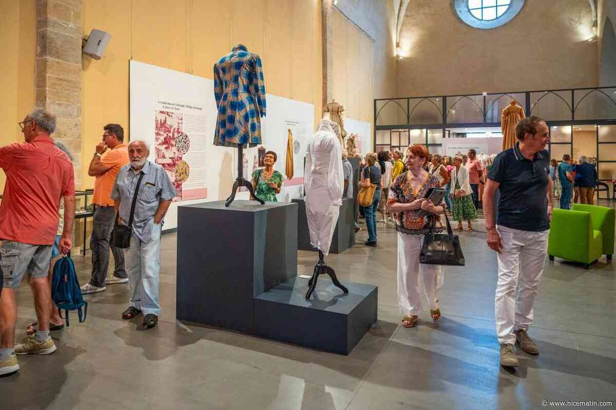 Corset, crinoline, robe, maillot... À Draguignan, cette exposition retrace 200 ans de mode estivale à travers des pièces exceptionnelles