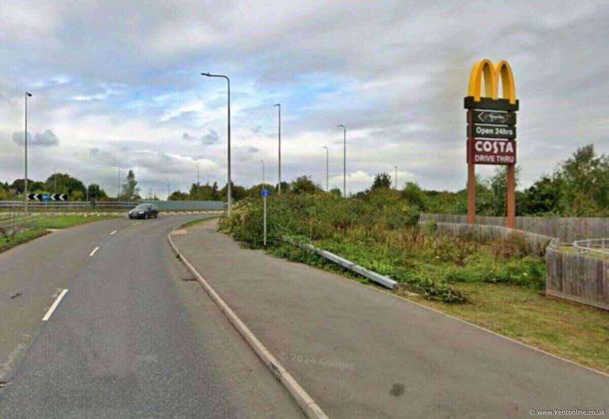 Driver suffers injuries after car crashes into lamp post