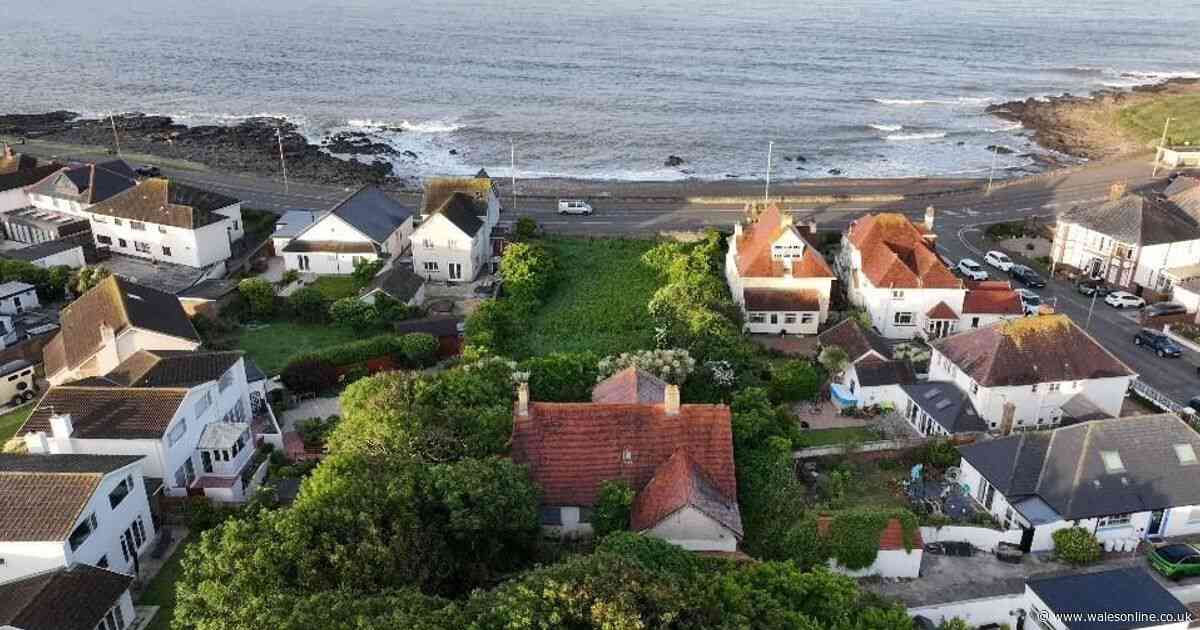 Mysterious rundown house on expensive road revealed after puzzling people for years