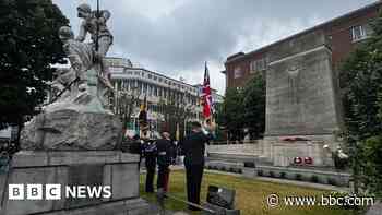 Wreaths laid at cenotaph to mark D-Day