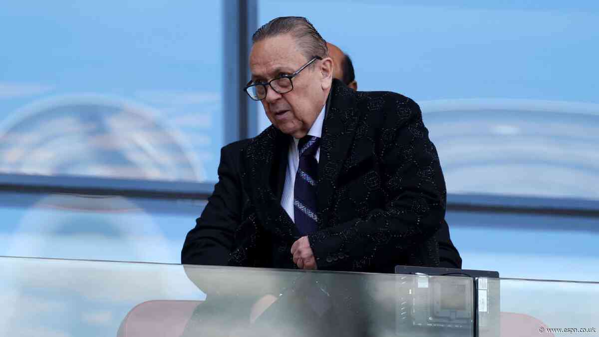 Sullivan steps down as chairman of West Ham
