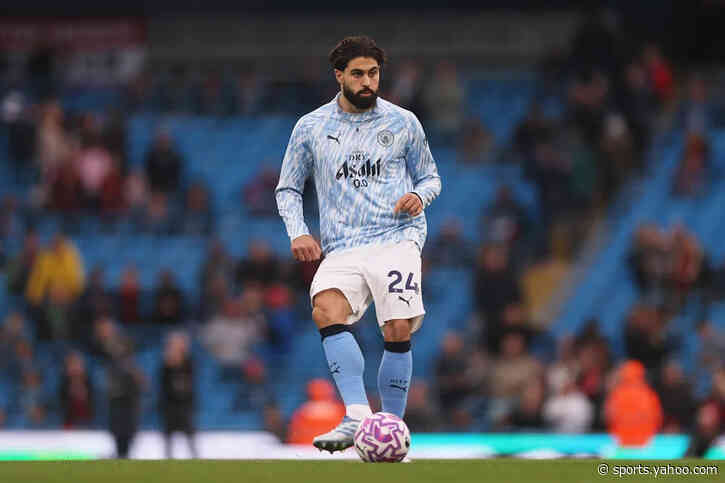 Manchester City believe Barcelona defensive target will renew contract – report