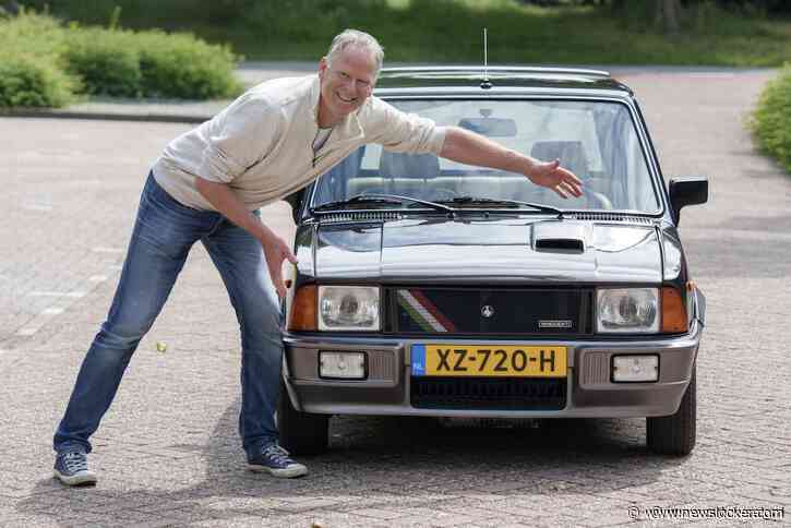 Als Erik met zijn 'betere Mini uit Itali&euml;' staat te tanken vragen mensen of het een Panda is