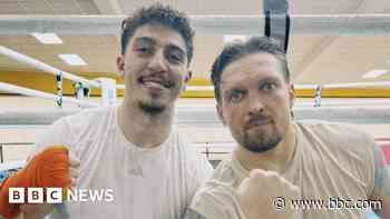 Warwickshire boxer invited to World Champs' camp