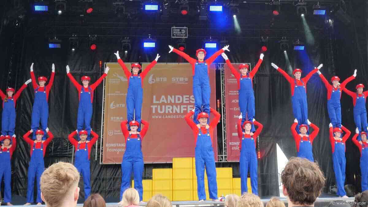 Höhenkirchner Akrobaten begeistern mit „Super-Mario“-Show