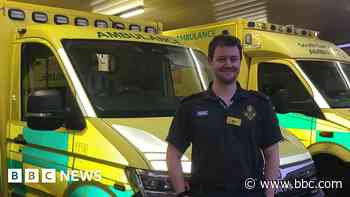 Secamb paramedic to row around British Isles