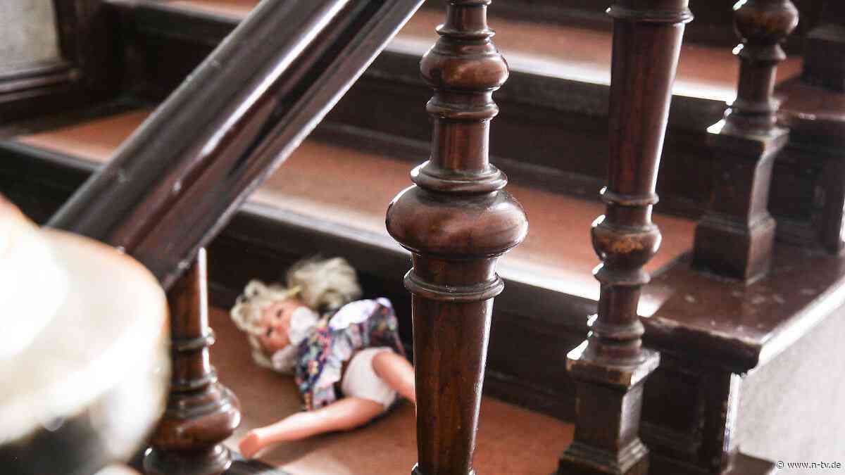 Tabuisiert und angstbesetzt: Wie spricht man mit Kindern über sexuellen Missbrauch?