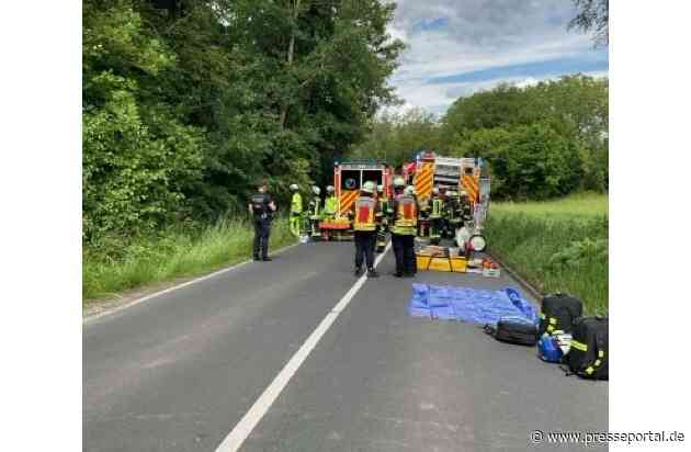 FW-BN: Alleinunfall eines PKW mit zwei verletzten Personen