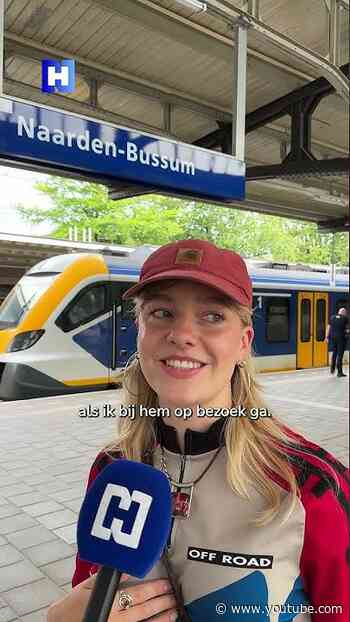 Zangeres LOE zingt over bijzonder station Naarden-Bussum