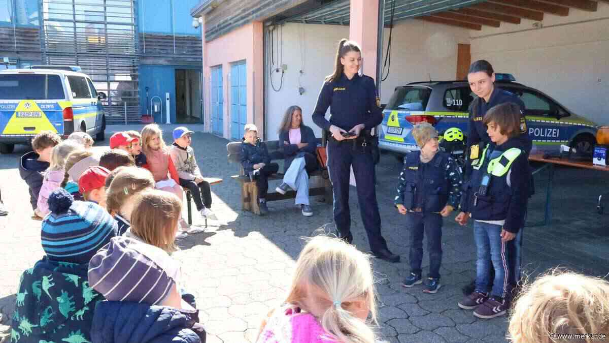Zu Besuch bei der Polizei: Sicher zur Schule – Kinder fit für den Alltag