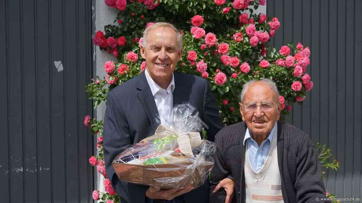 Gläschen Ramazzotti als Lebenselexier: Ludwig Laxhuber aus Obertaufkirchen feiert 99. Geburtstag