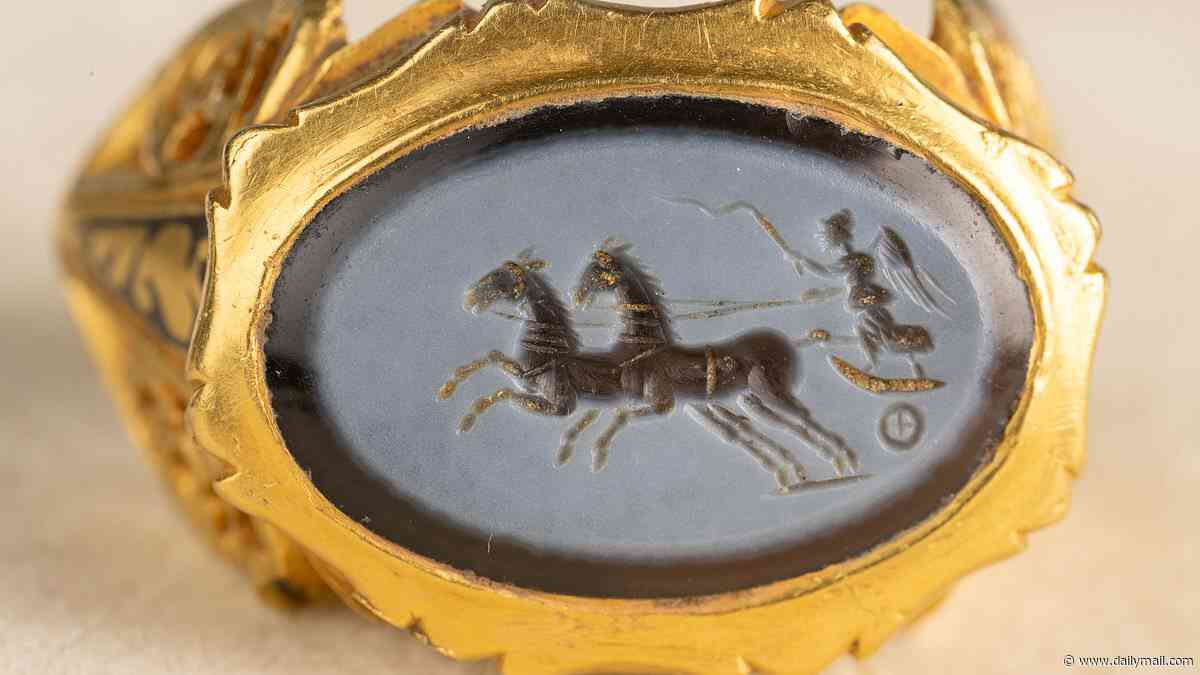 Metal detectorist pays off his mortgage after unearthing rare Roman ring worth £75,000 in muddy field