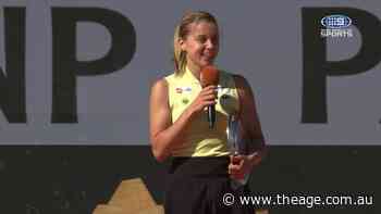 Chwalińska playfully apologises to crowd for loss