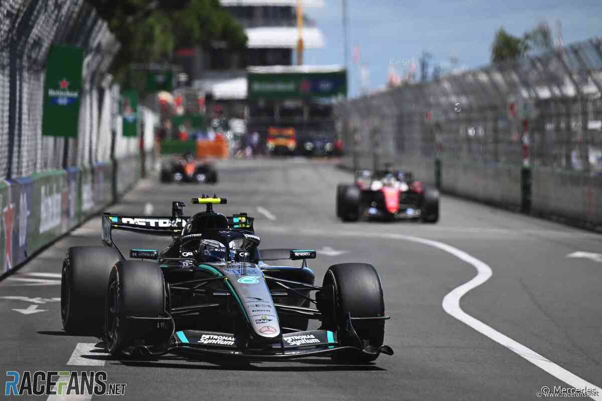 Antonelli leads the Ferrari pair after Bearman crashes in final practice | Formula 1