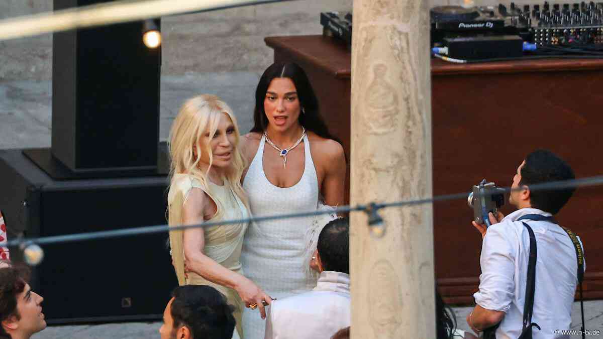 Proteste gegen Promi-Auflauf: Dua Lipa und Callum Turner feiern ihre Liebe in Ex-Mafia-Hochburg