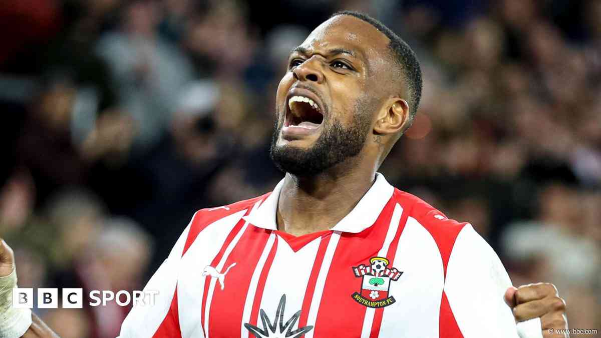 Southampton sign striker Larin after loan spell