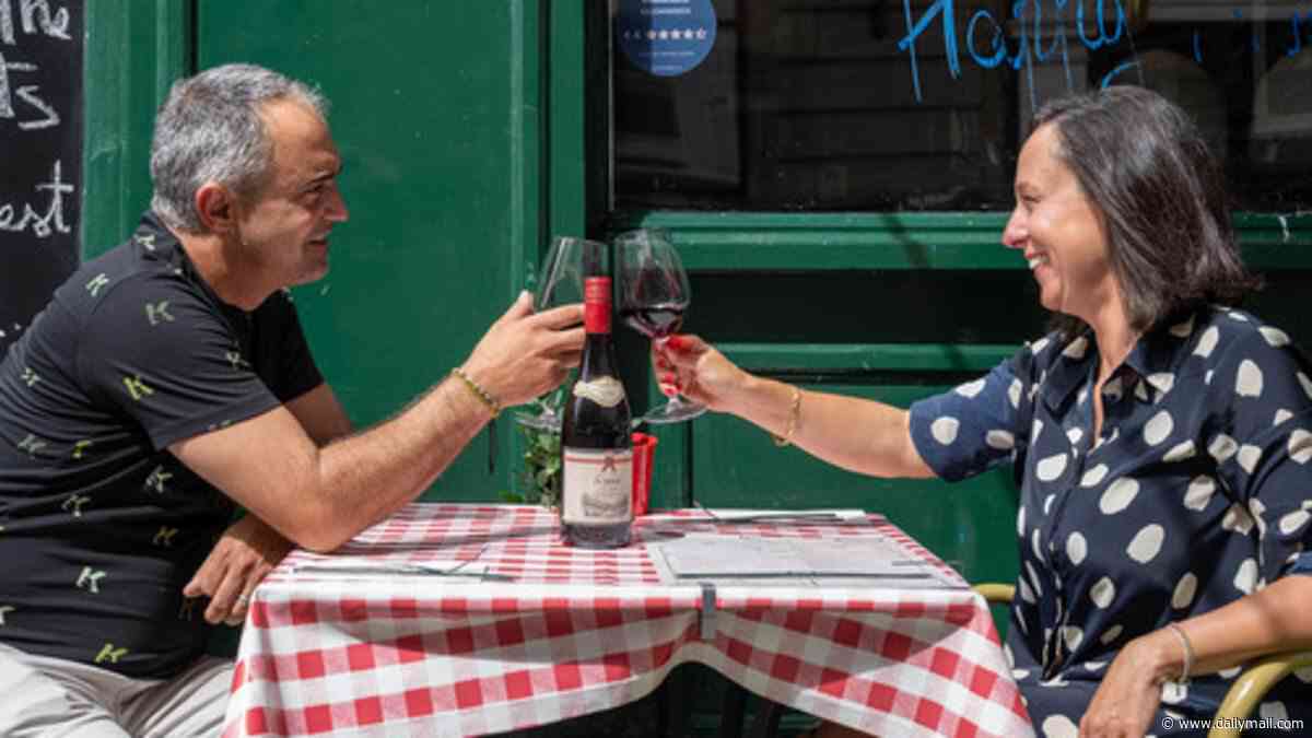 Iconic London restaurant Le Garrick rolls its prices back to 1986 to celebrate 40th anniversary - but it's for one day only