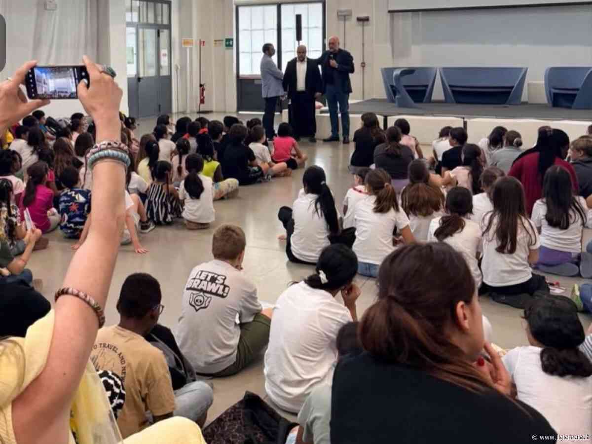L'indagato per terrorismo fa lezione ai bimbi, si muove l'ufficio scolastico regionale: "Avviati approfondimenti"