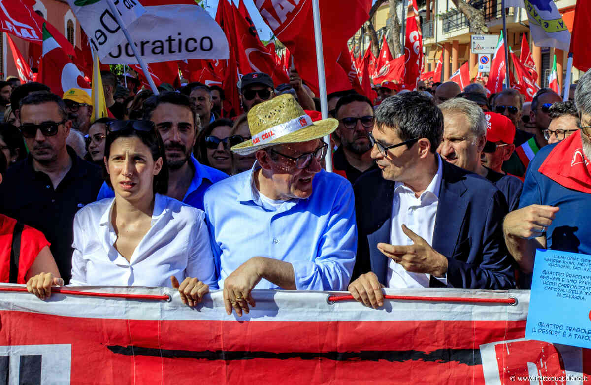 Braccianti uccisi, in tremila al corteo Cgil nel Cosentino. Schlein: “Sequestro preventivo per le aziende che sfruttano”