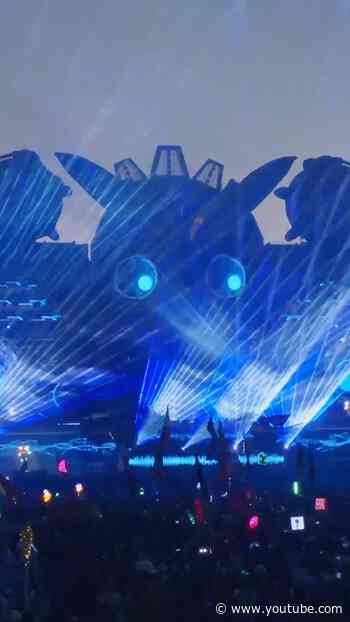 Our EDC Las Vegas sunrise set is now available to watch in full on our YouTube ❤️ @Insomniac