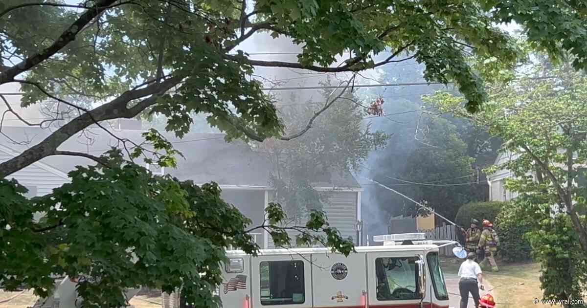 No one hurt after Raleigh house fire near Wade Avenue, cause still unknown