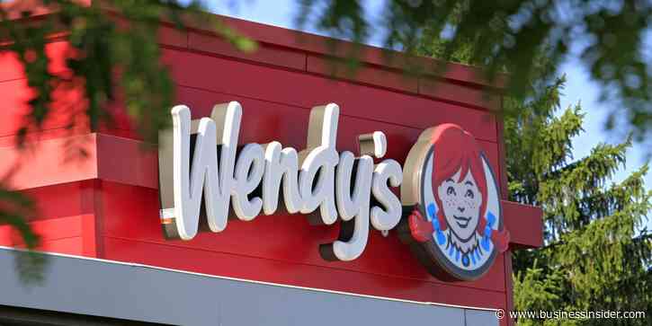 Chain restaurants are closing hundreds of locations across the US in 2026. See the list.