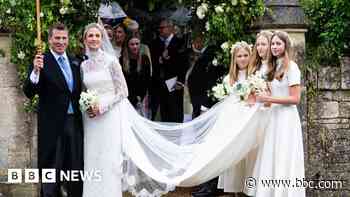 Watch: Royals attend wedding of Peter Phillips and Harriet Sperling