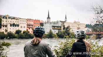 Schotter, Seen und Alpenpanorama: Drei neue Gravelbike-Touren im Chiemsee-Alpenland