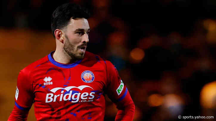 Sutton sign defender Nightingale from Aldershot