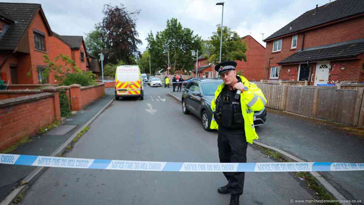 Fallowfield incident LIVE as bomb squad on scene and residents told to evacuate homes