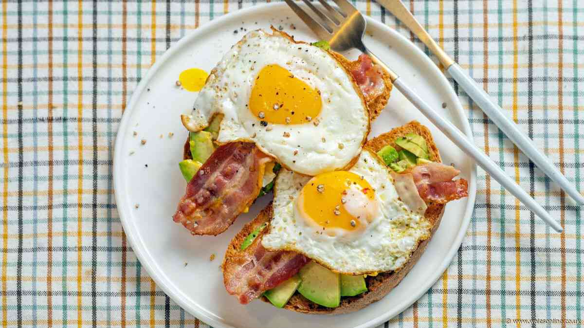 Cook crispy fried eggs in a minute with 1 surprise ingredient — not butter